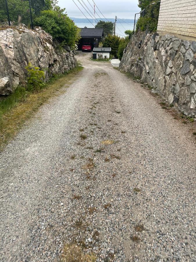 Nice Apartment With1 Bedroom Separate Living Room With A Sofa Bed And A Tiny Kitchen A Bathroom Located In Nordstrand Near By The Sea For 3 Guests With A Garden And Grill 5 Extra Guests With Extra Cost In The Cabin With Sea View Just Outside The Apar Oslo Exterior foto